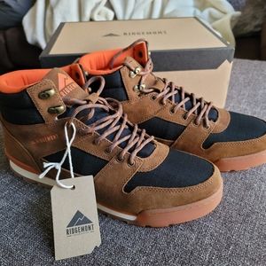 Ridgemont Monty Hi NWT